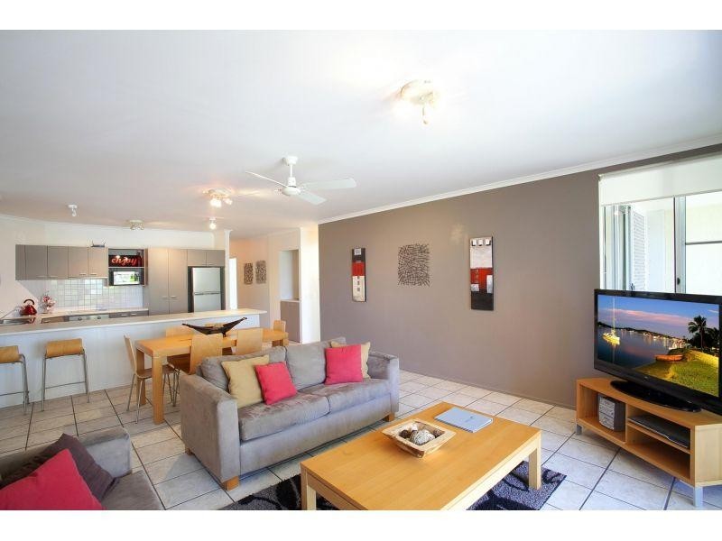 4/273 Gympie Terrace, Noosaville QLD 4566