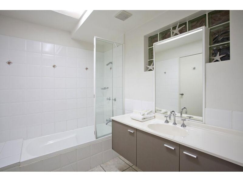 4/273 Gympie Terrace, Noosaville QLD 4566