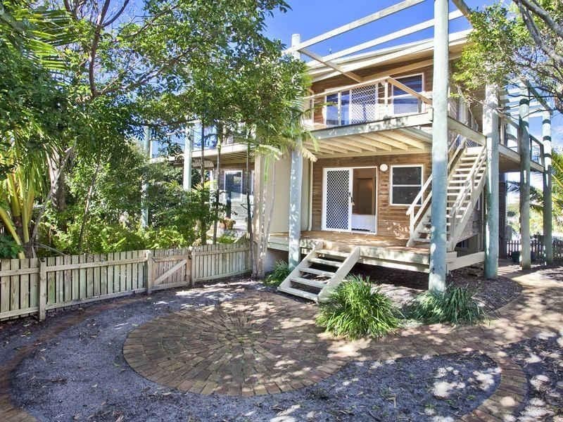 1/11 Park Crescent, Sunshine Beach QLD 4567