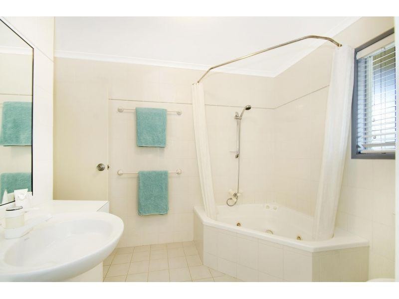 1/11 Park Crescent, Sunshine Beach QLD 4567