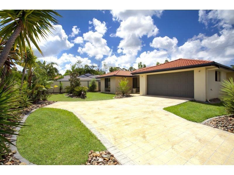 9 Sands Avenue, Noosaville QLD 4566