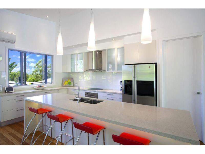 6 Wyona Drive, Noosa Heads QLD 4567