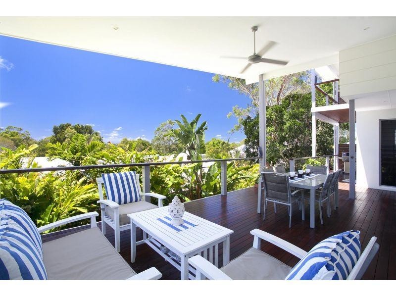 6 Wyona Drive, Noosa Heads QLD 4567