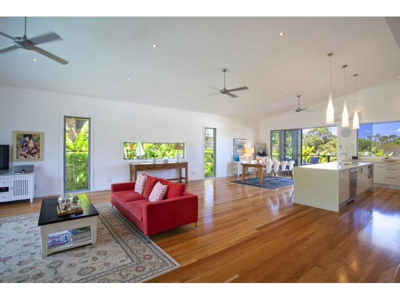 6 Wyona Drive, Noosa Heads QLD 4567