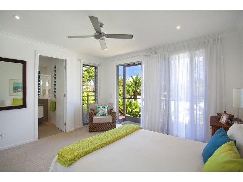 6 Wyona Drive, Noosa Heads QLD 4567