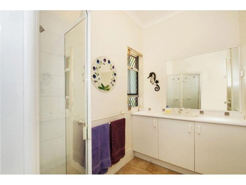 1/24 Orealla Crescent, Sunrise Beach QLD 4567