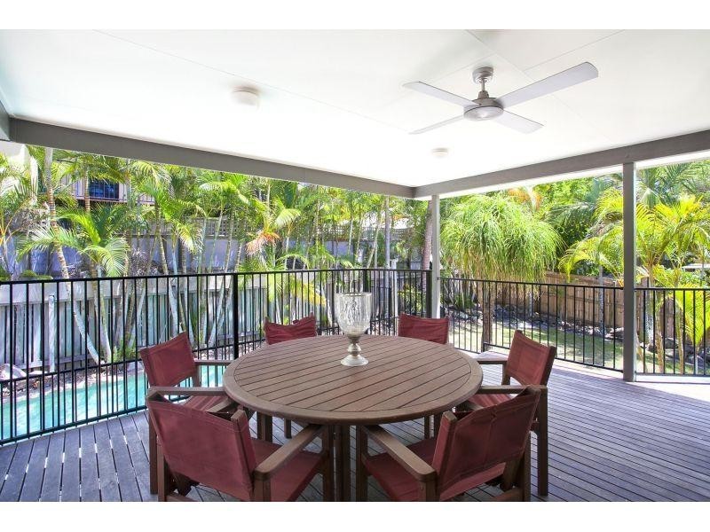 42 Tarina Street, Noosa Heads QLD 4567