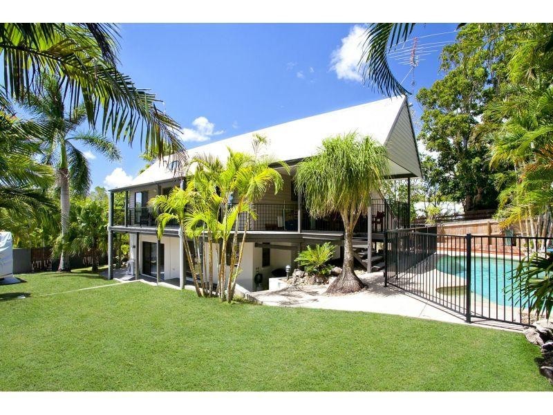 42 Tarina Street, Noosa Heads QLD 4567