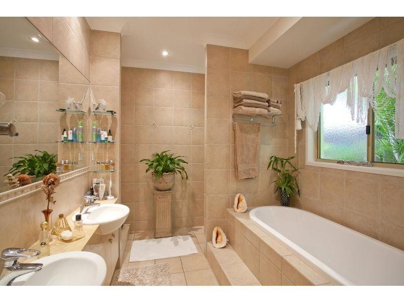 40 Stormbird Drive, Noosa Heads QLD 4567