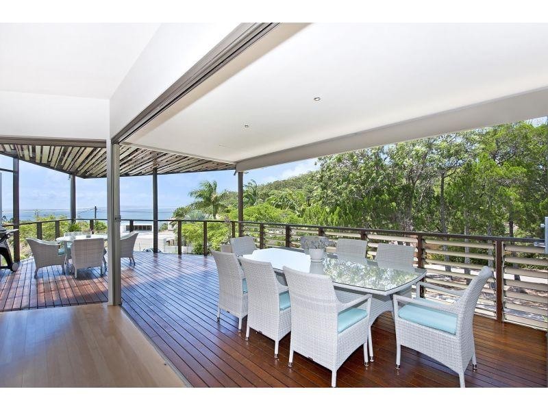 16 Angler Street, Noosa Heads QLD 4567