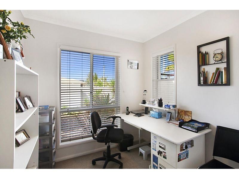 19 Southern Cross Parade, Sunrise Beach QLD 4567