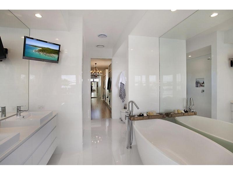 15 The Peninsula, Noosa Waters QLD 4566