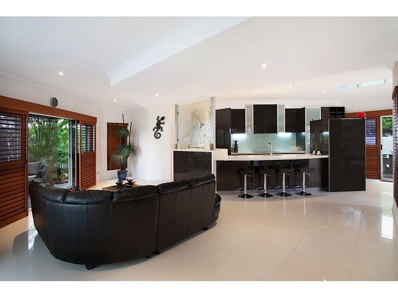 8 Constellation Close, Sunrise Beach QLD 4567