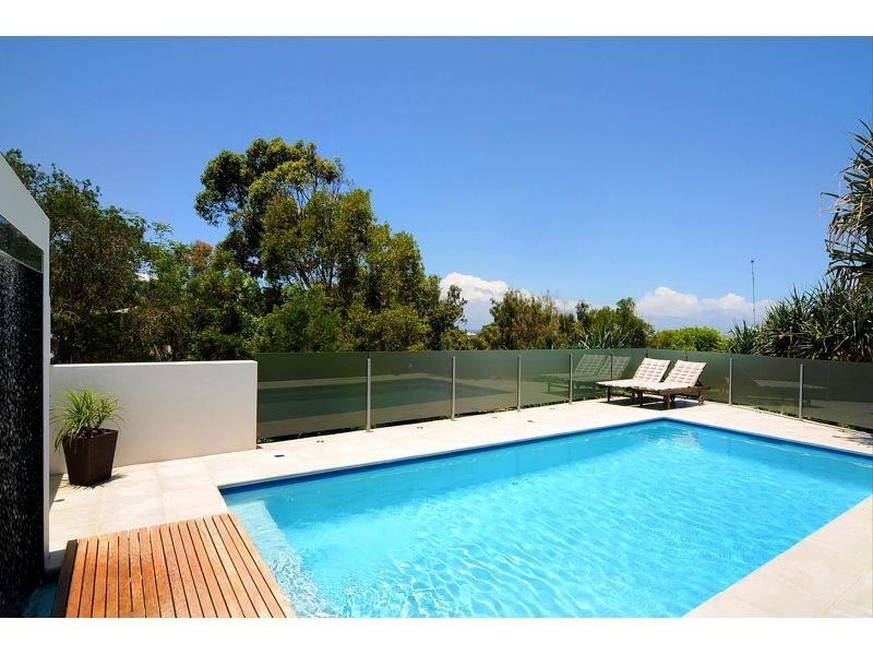 8 Constellation Close, Sunrise Beach QLD 4567