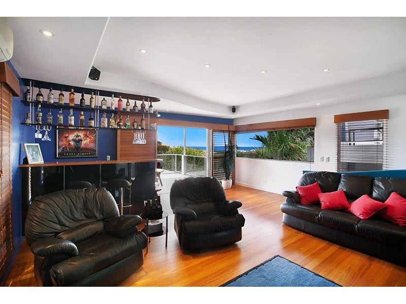 8 Constellation Close, Sunrise Beach QLD 4567