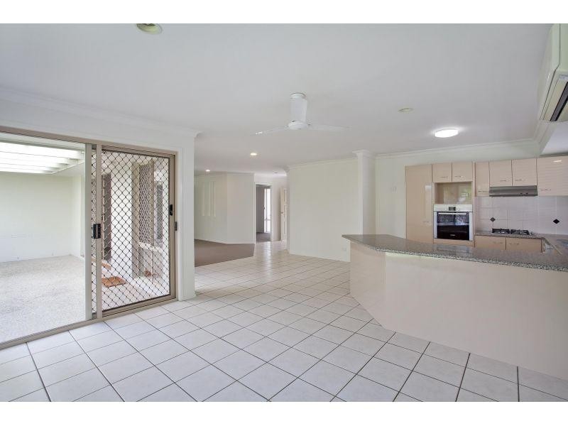 3 Sands Avenue, Noosaville QLD 4566