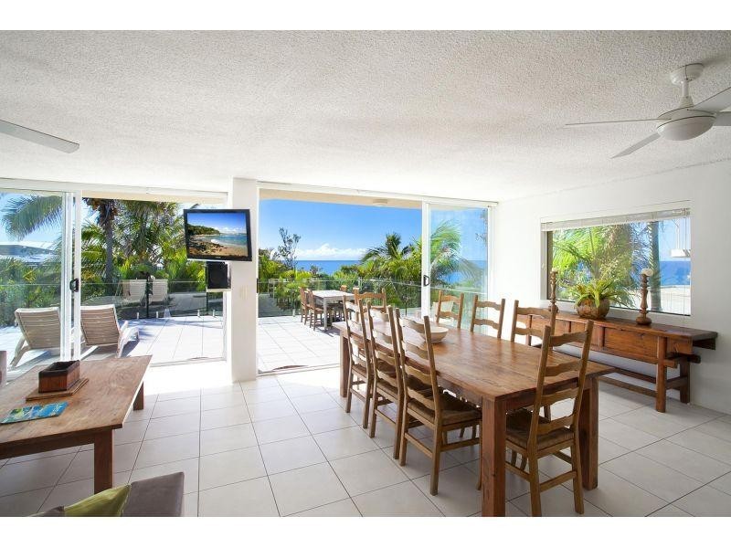 2/11 Belmore Terrace, Sunshine Beach QLD 4567