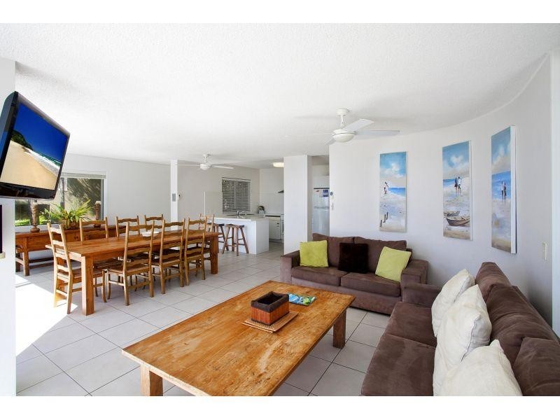 2/11 Belmore Terrace, Sunshine Beach QLD 4567