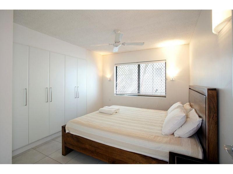 2/11 Belmore Terrace, Sunshine Beach QLD 4567