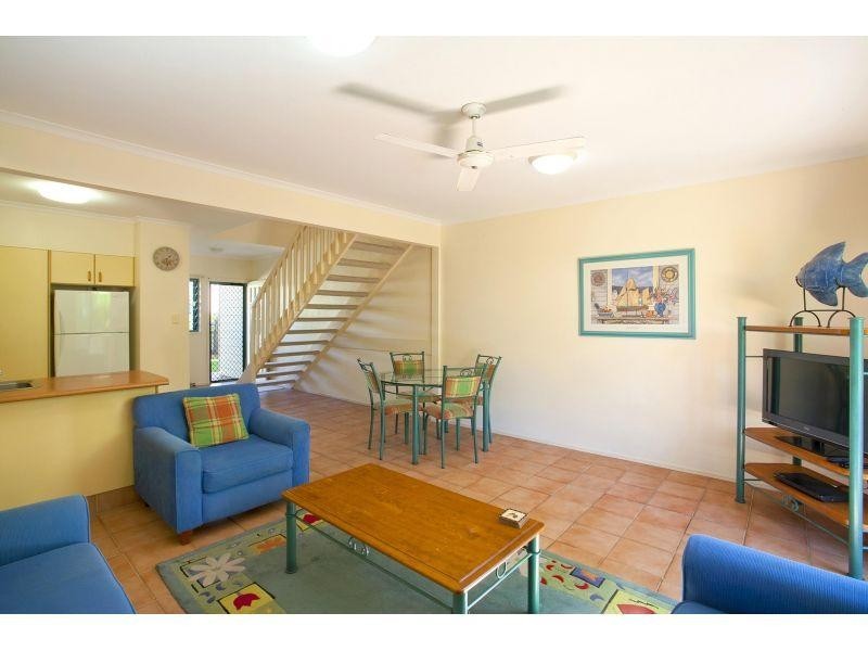 4/15 The Cockleshell, Noosaville QLD 4566