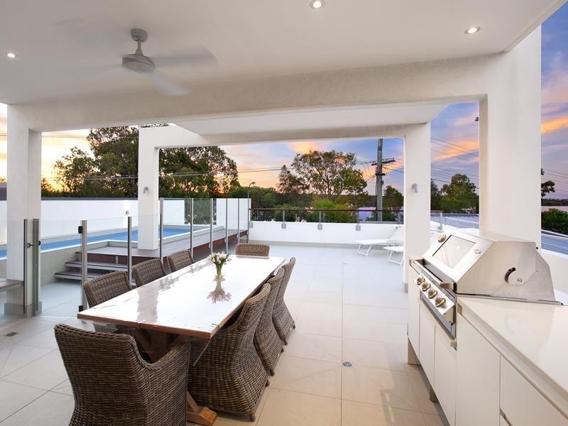 The Penthouse 5/201 Gympie Terrace, Noosaville QLD 4566
