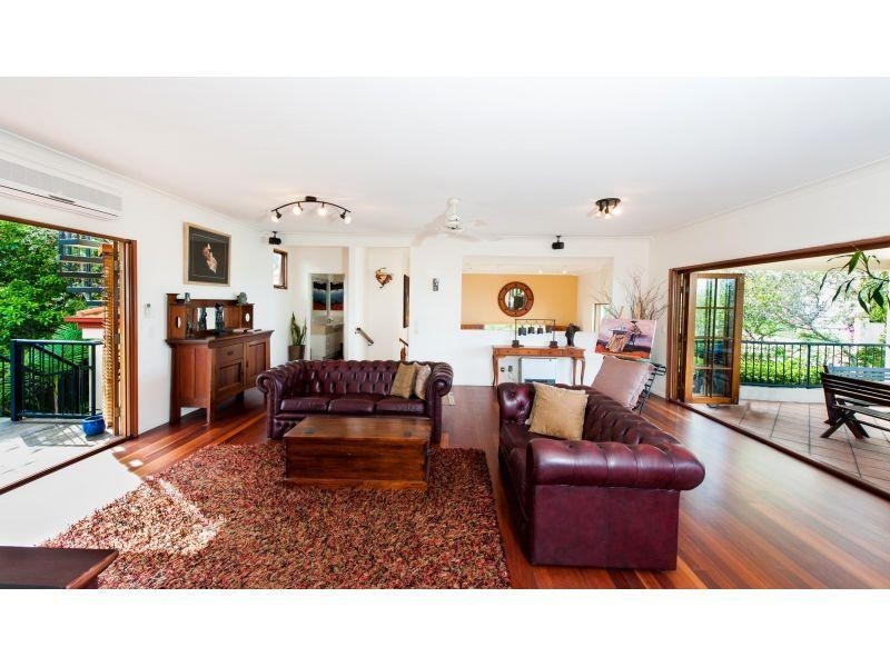 15 Captains Court, Sunrise Beach QLD 4567