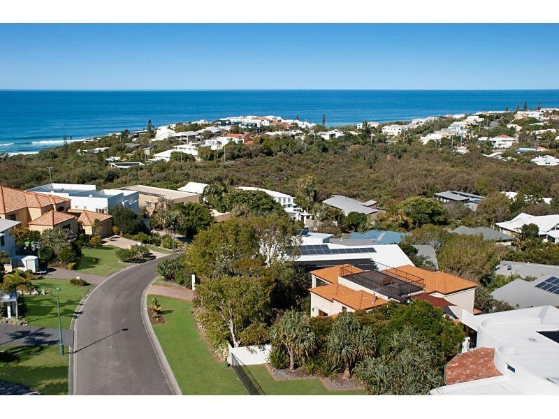 15 Captains Court, Sunrise Beach QLD 4567