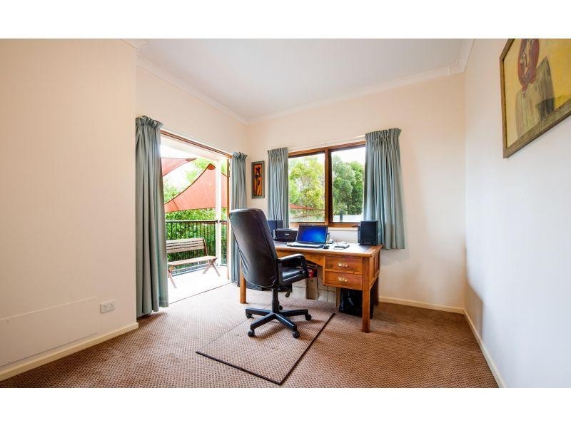 15 Captains Court, Sunrise Beach QLD 4567