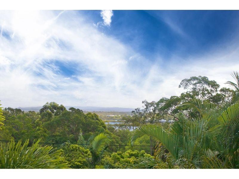 10 Warana Street, Noosa Heads QLD 4567