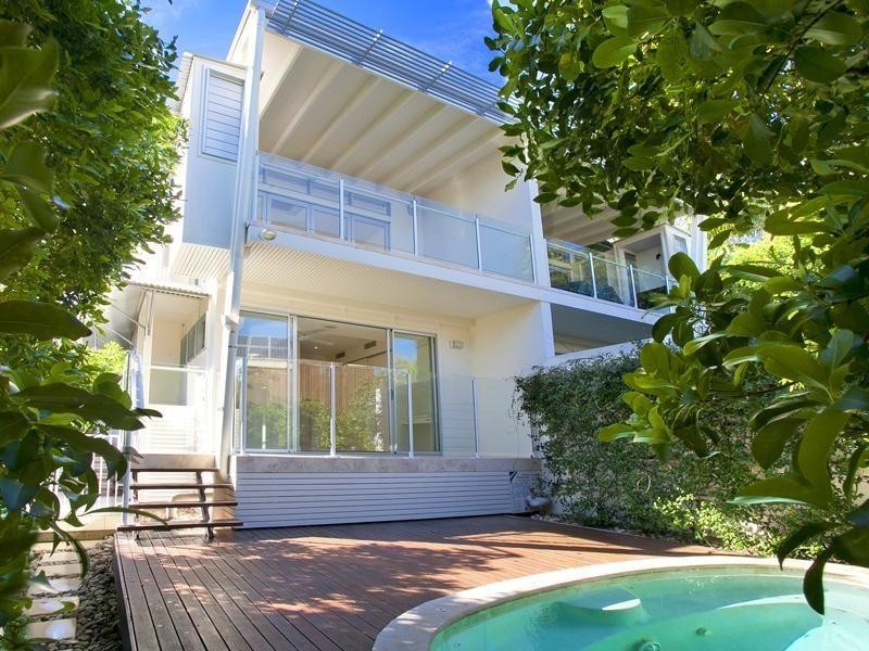 2/8 Hill Street, Sunshine Beach QLD 4567