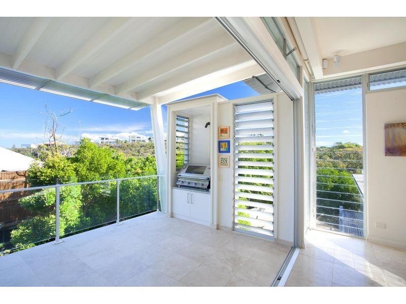 2/8 Hill Street, Sunshine Beach QLD 4567