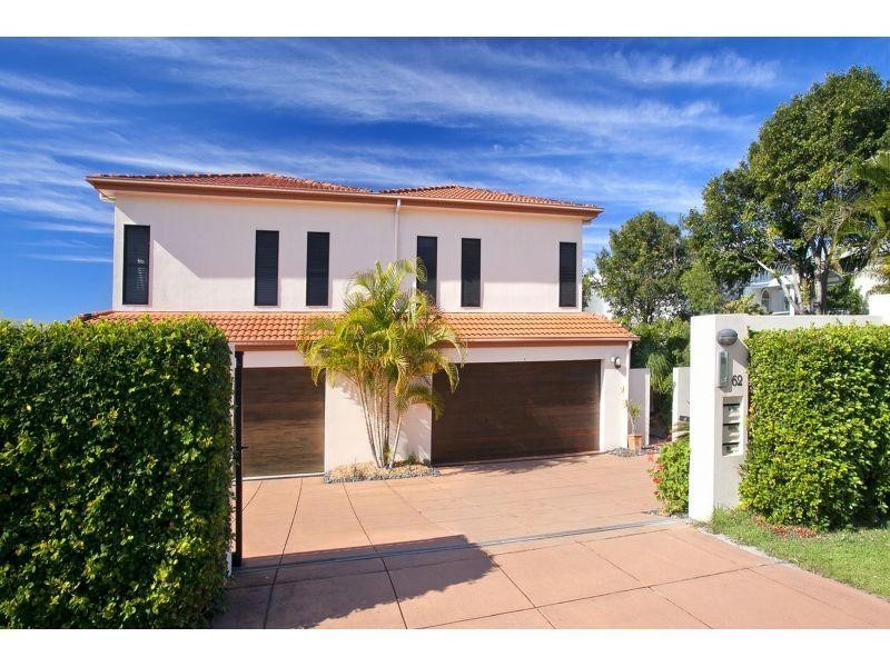 2/62 Southern Cross Parade, Sunrise Beach QLD 4567