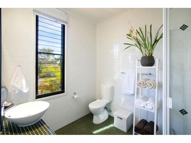 2/62 Southern Cross Parade, Sunrise Beach QLD 4567