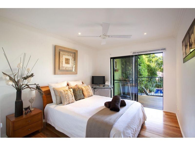 2/62 Southern Cross Parade, Sunrise Beach QLD 4567