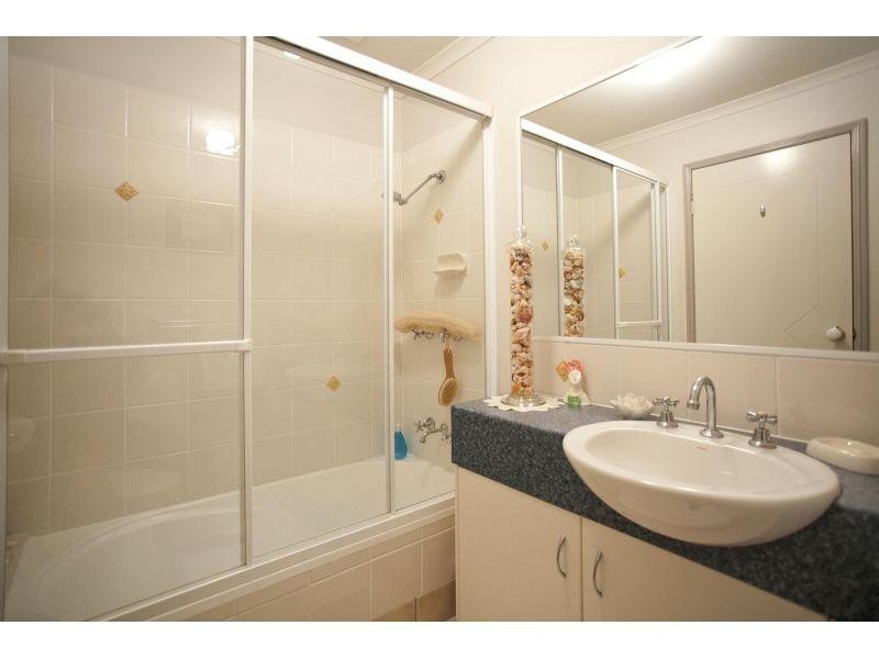 7/18 Beacon Court, Sunrise Beach QLD 4567