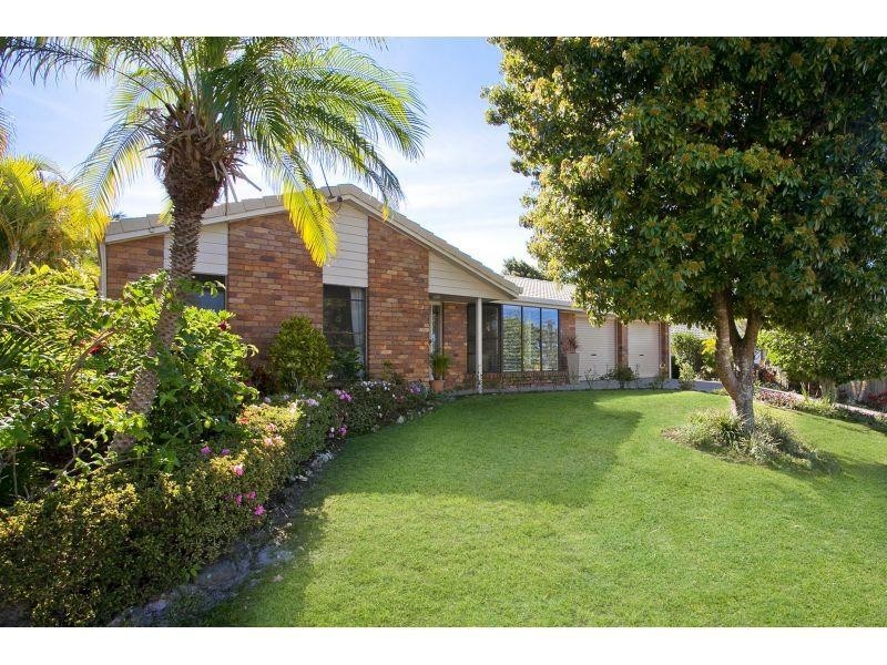 14 Delorme Street, Noosa Heads QLD 4567