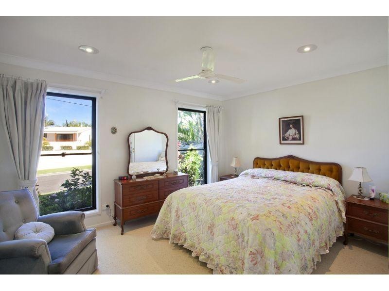 14 Delorme Street, Noosa Heads QLD 4567