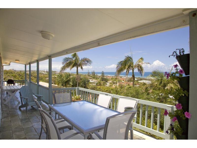 352 David Low Way, Peregian Beach QLD 4573