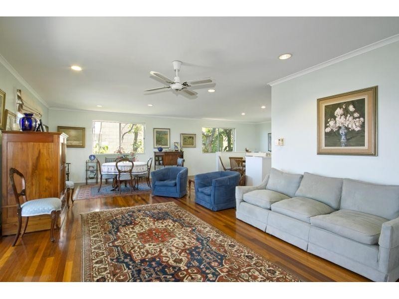 352 David Low Way, Peregian Beach QLD 4573