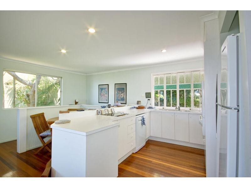 352 David Low Way, Peregian Beach QLD 4573