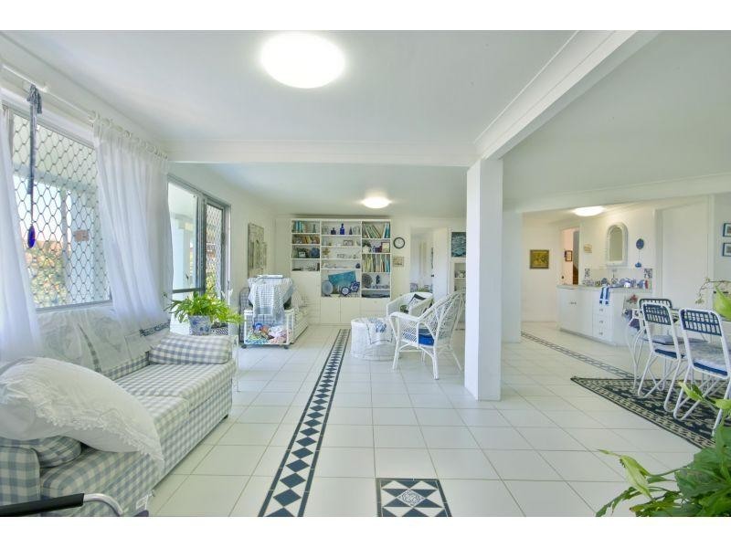 352 David Low Way, Peregian Beach QLD 4573