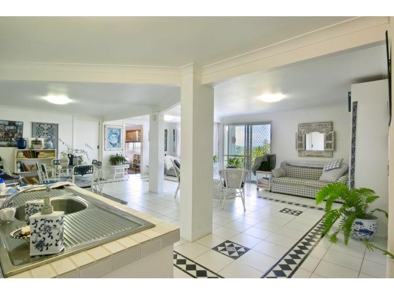 352 David Low Way, Peregian Beach QLD 4573