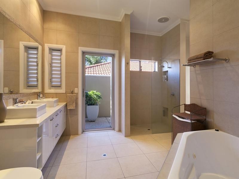 26 Regatta Circuit, Noosaville QLD 4566