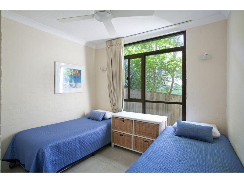 1/70 Upper Hastings Street, Little Cove QLD 4567