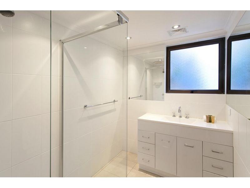 1/70 Upper Hastings Street, Little Cove QLD 4567