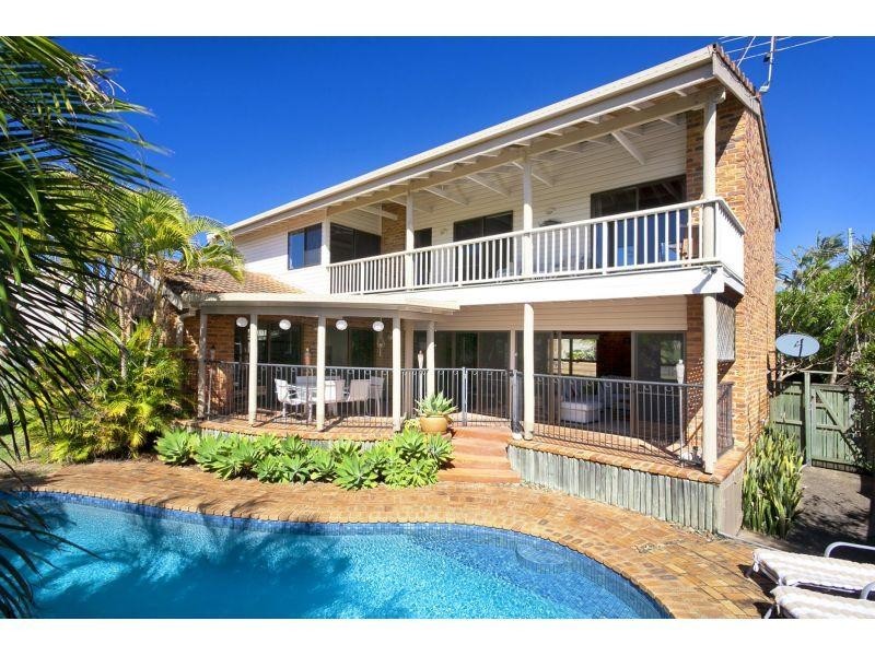 18 Toulambi Street, Noosa Heads QLD 4567