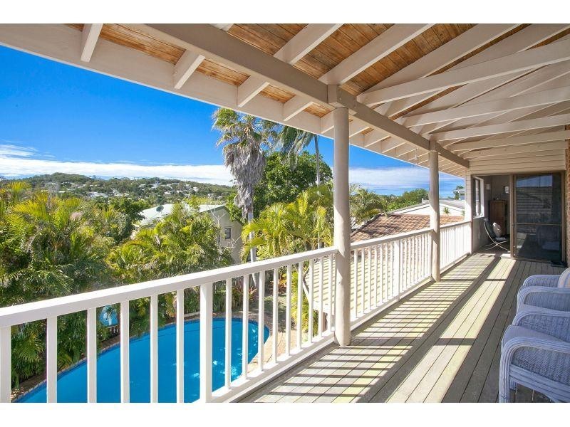 18 Toulambi Street, Noosa Heads QLD 4567