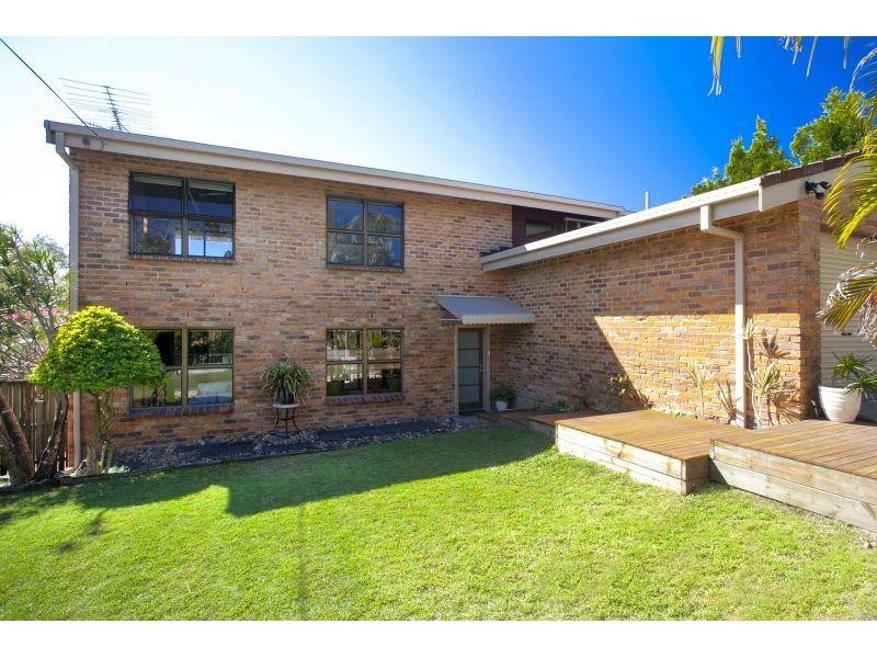 18 Toulambi Street, Noosa Heads QLD 4567