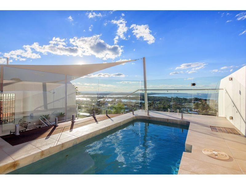 34/2 Noosa Drive, Noosa Heads QLD 4567