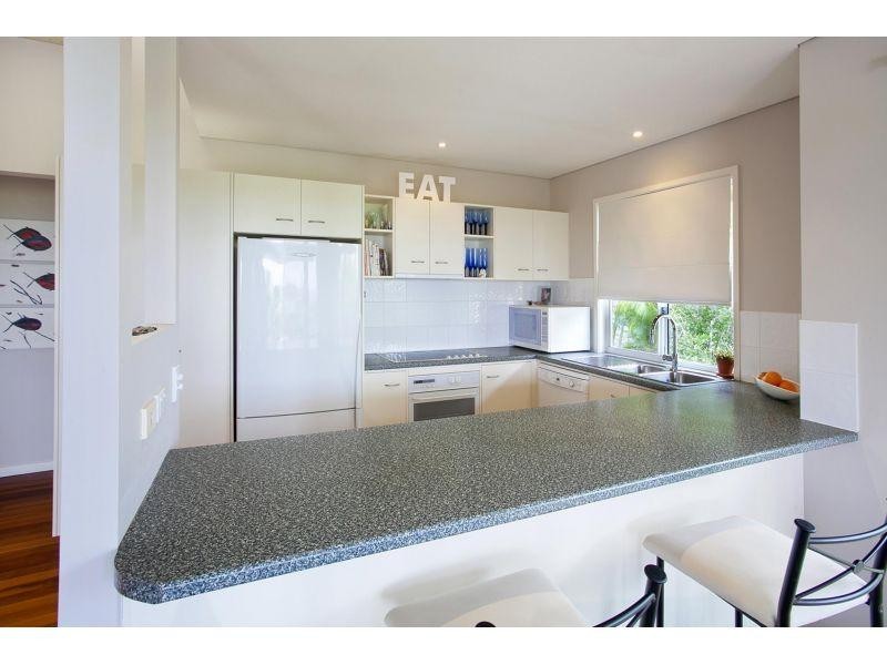 2/14 Nebula Street, Sunshine Beach QLD 4567